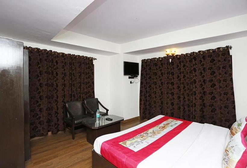 Hotel Oyo 3538 Mahamaya 8