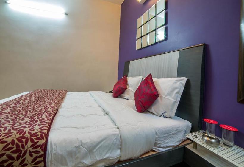 Hotel Oyo 4501 Keerthi 10