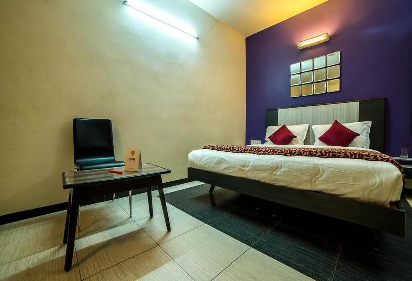 Hotel Oyo 4501 Keerthi 14