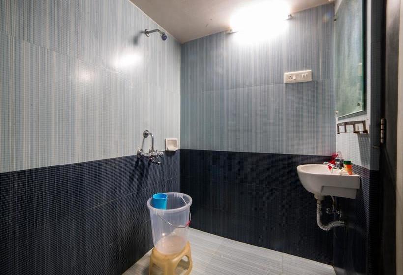 Hotel Oyo 4501 Keerthi 19