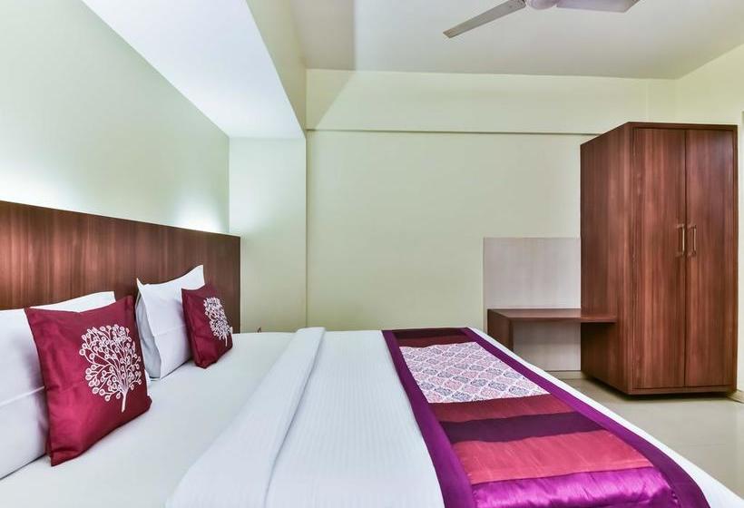 Hotel Oyo 3989 New Kuber S Residency 15