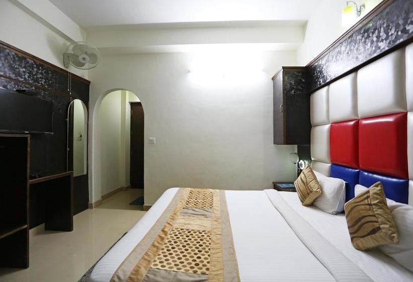 Hotel Oyo 4451 Super Mall Residency 5