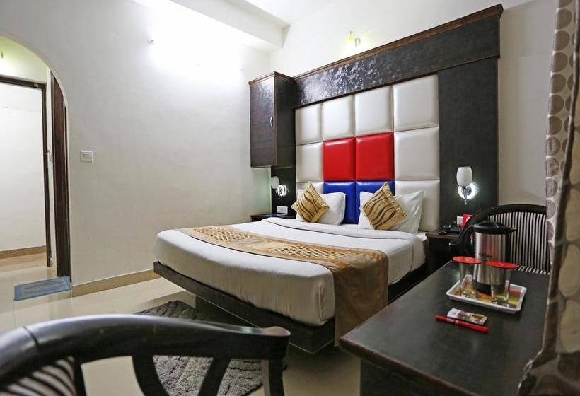 Hotel Oyo 4451 Super Mall Residency 7
