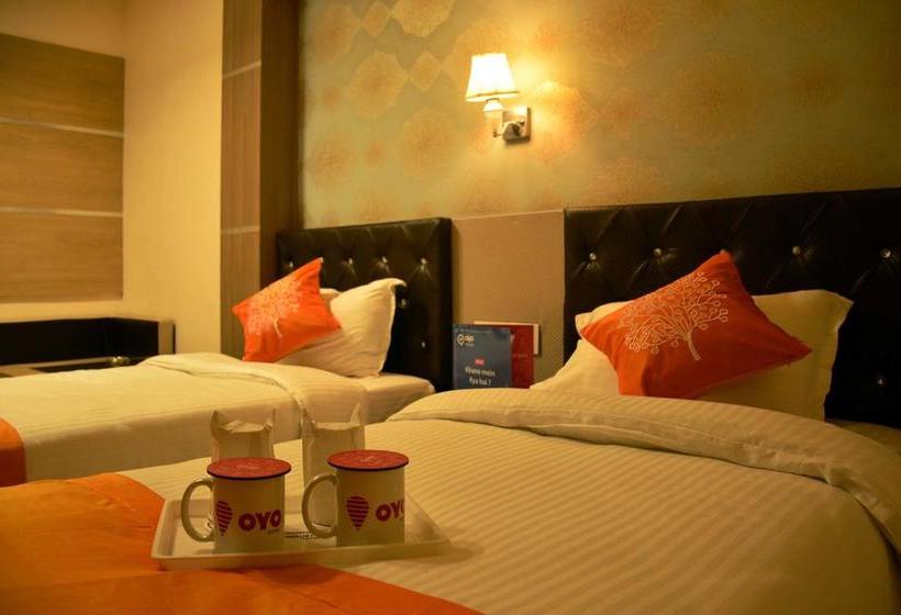 Hotel Oyo 4240 S J International 10