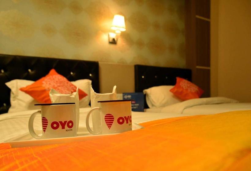 Hotel Oyo 4240 S J International 13