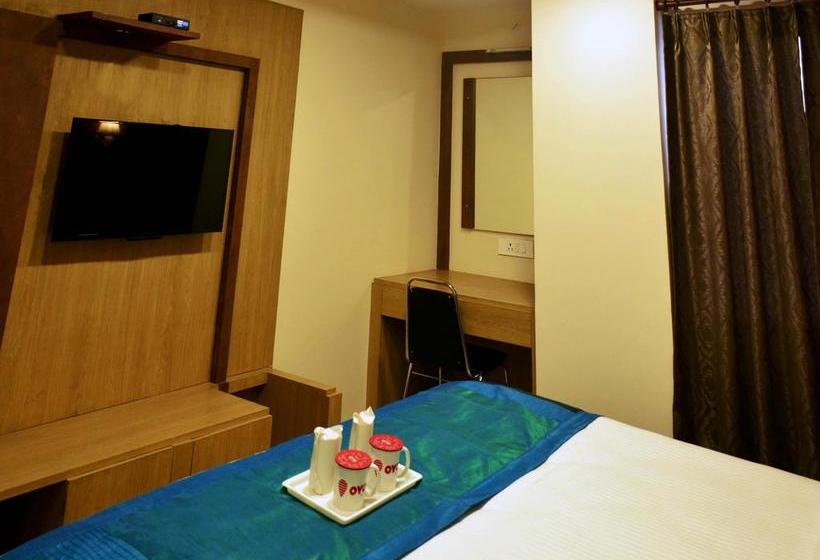 Hotel Oyo 4240 S J International 5