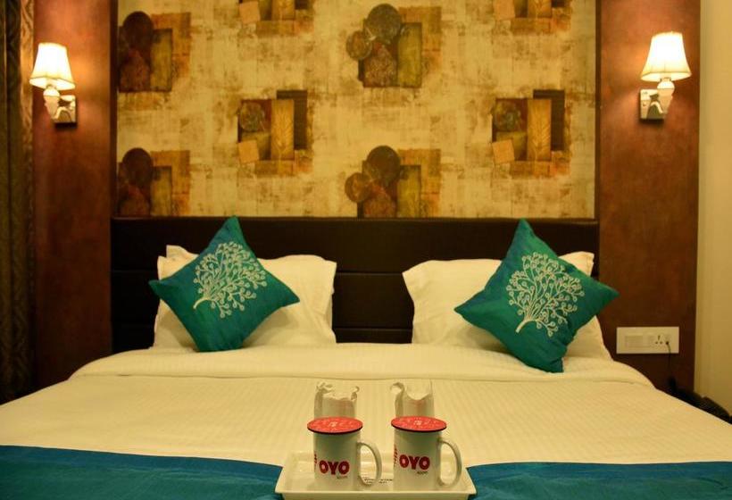 Hotel Oyo 4240 S J International 6