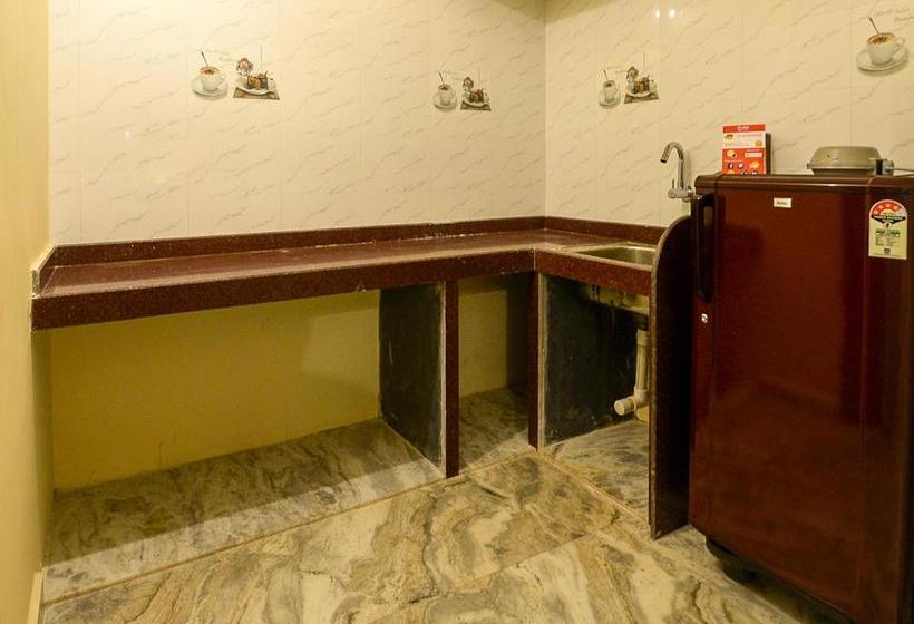 Hôtel Oyo 1964 Apartment Aajo 19