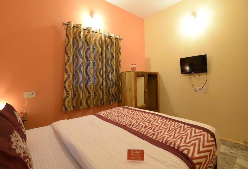 Hôtel Oyo 1964 Apartment Aajo 3