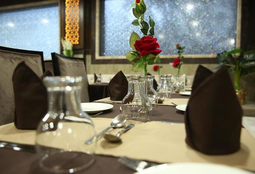 Hotel Continent Panchvati 11