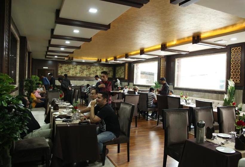 Hotel Continent Panchvati 16