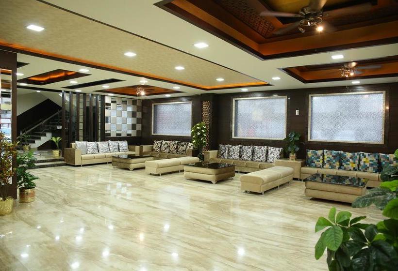 Hotel Continent Panchvati 17