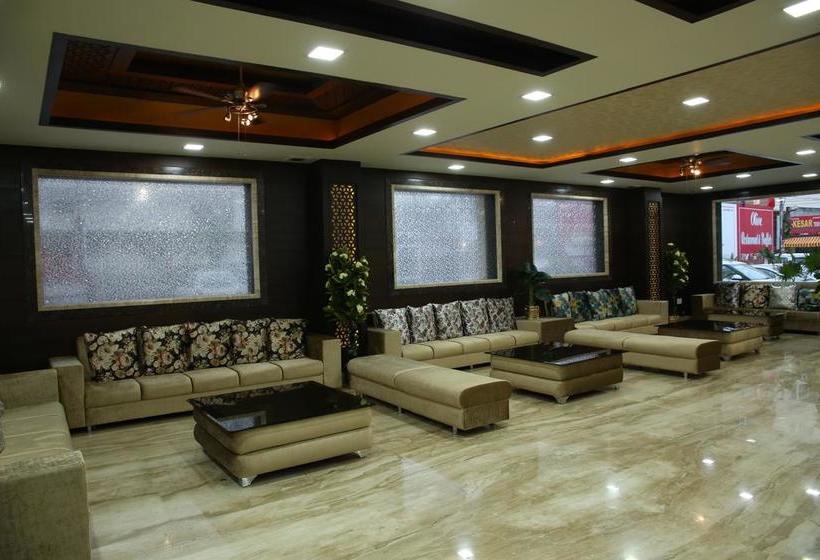 Hotel Continent Panchvati 18