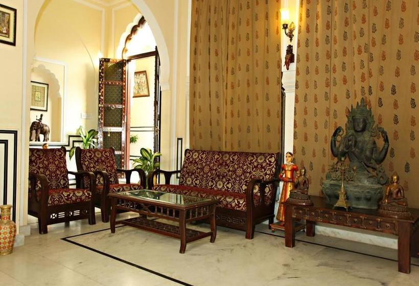 Hotel Oyo 2057 Maharaja Haveli 2