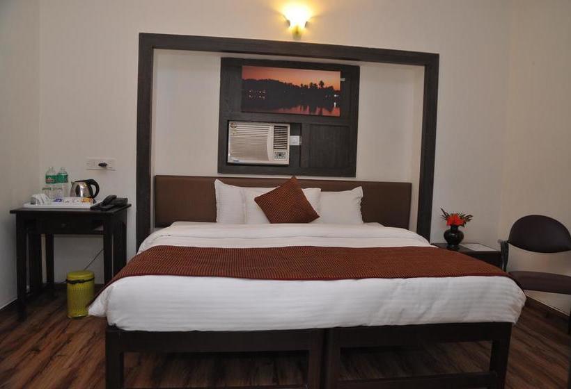 Hotel Antara Goa 20