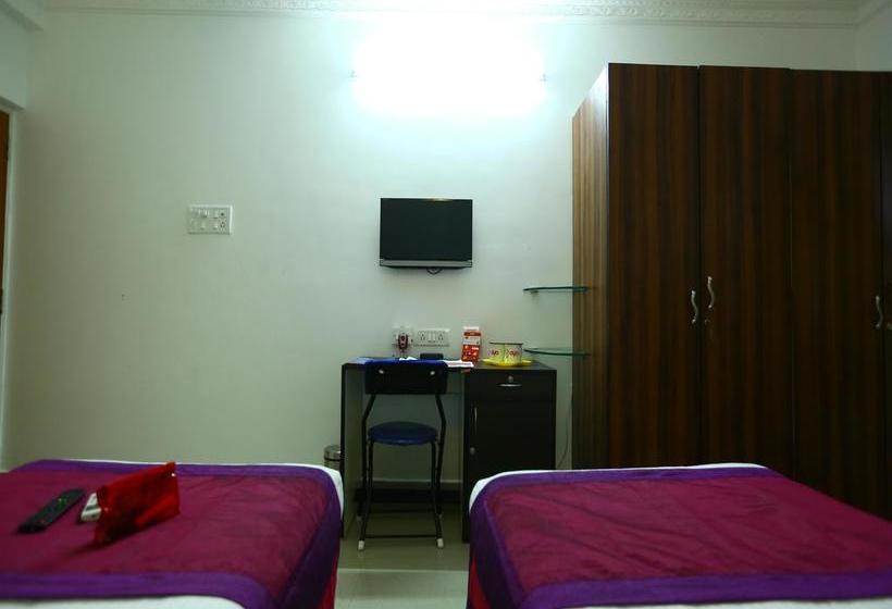Hotel Oyo 2140 Apartment Perungudi 13