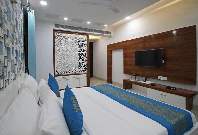 Hotel Gazebo Inn & Suites 1