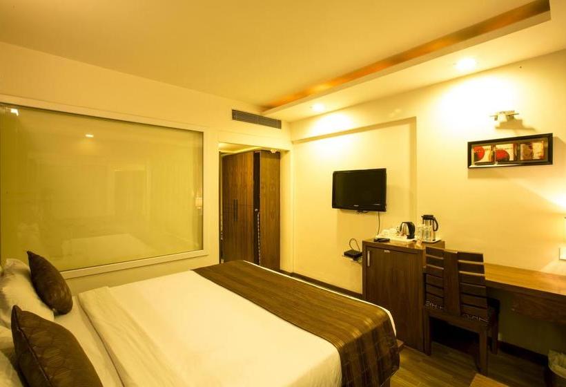 Hotel Oyo 1371 Near Tcs 15