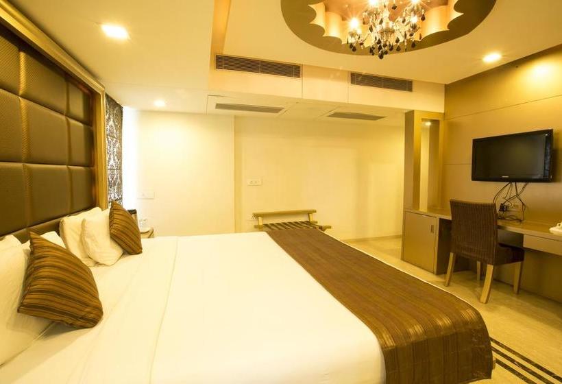 Hotel Oyo 1371 Near Tcs 16