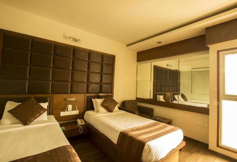 Hotel Oyo 1371 Near Tcs 4