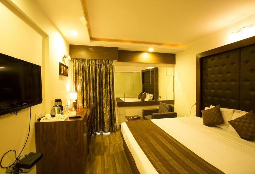 Hotel Oyo 1371 Near Tcs 8