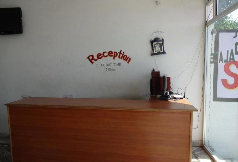 Hotel Shivam Palace 15