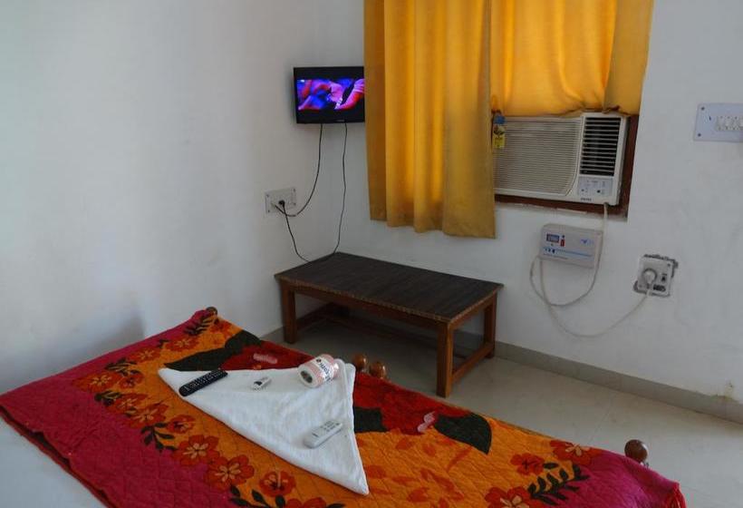 Hotel Shivam Palace 19