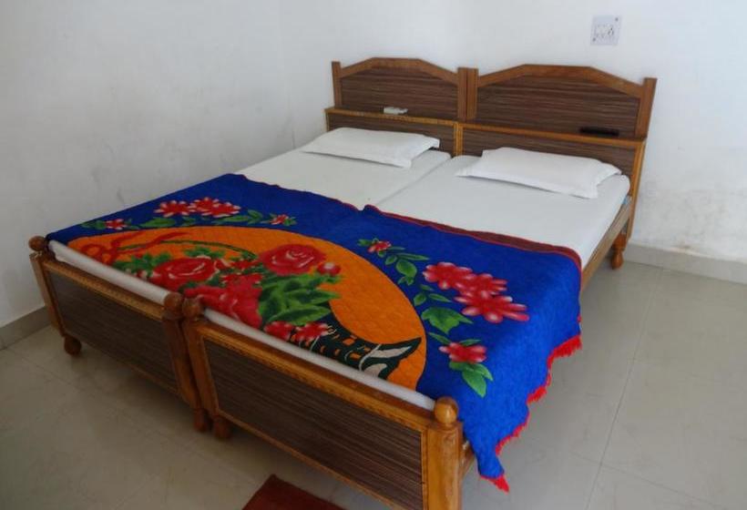 Hotel Shivam Palace 7