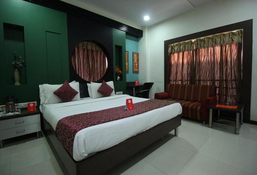 Hotel Oyo 900 Marshall The Grand 1