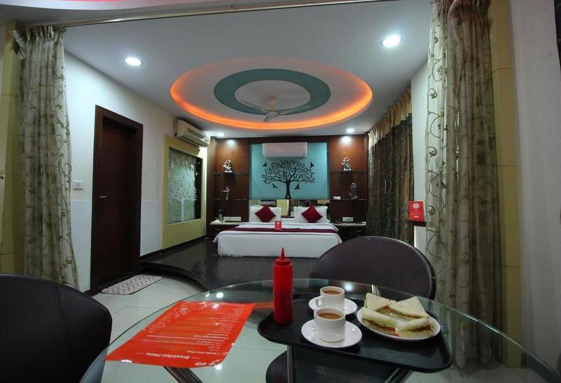 Hotel Oyo 900 Marshall The Grand 15