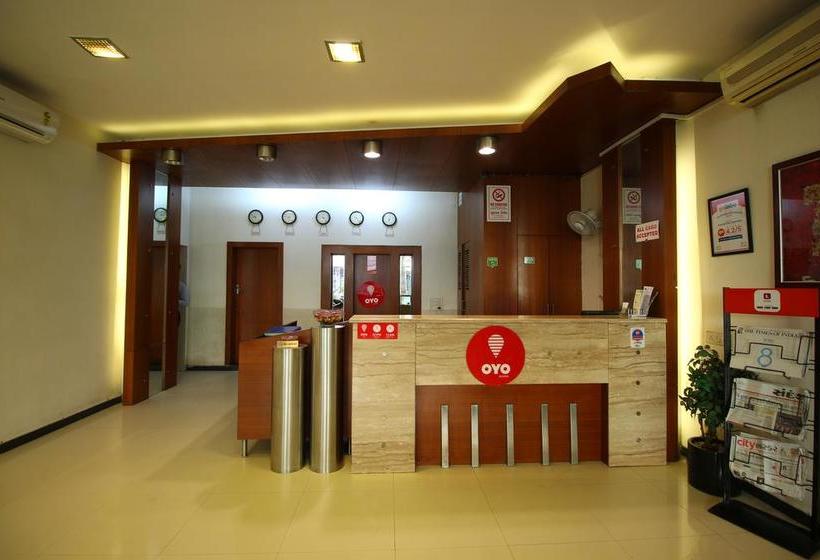 Hotel Oyo 900 Marshall The Grand 17