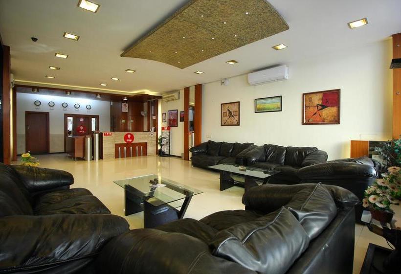 Hotel Oyo 900 Marshall The Grand 19