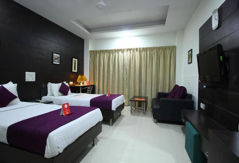 Hotel Oyo 900 Marshall The Grand 3