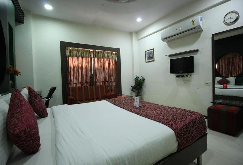 Hotel Oyo 900 Marshall The Grand 7