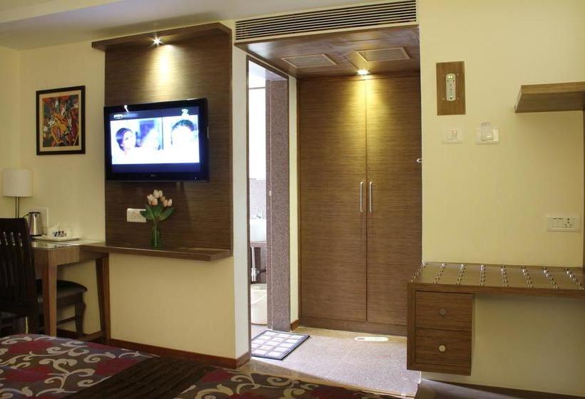 Hotel 10blossoms Park Residency Ahmedabad