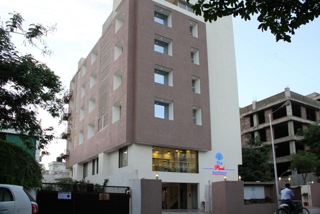 Hotel 10blossoms Park Residency 1