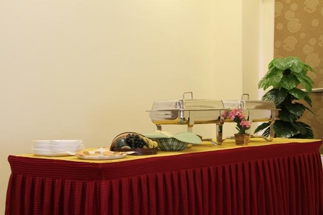 Hotel 10blossoms Park Residency 9