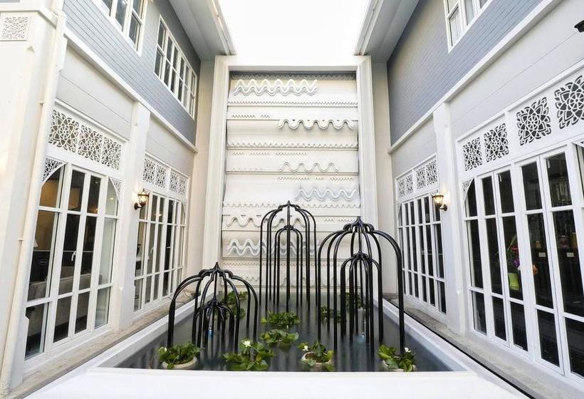 Hotel Away Chiang Mai Thapae Resort 4