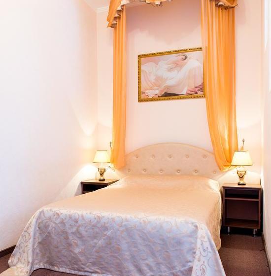 Hotel Dvoryanskaya 12