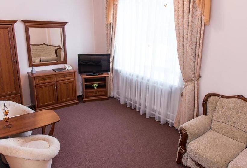 Hotel Dvoryanskaya 8