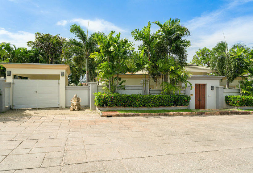 Luxury Pool Villa Srv 18