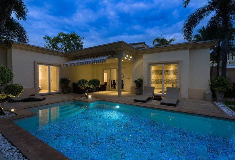 Luxury Pool Villa Srv 2