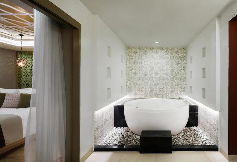 Hotel Avista Grande Phuket Karon 2