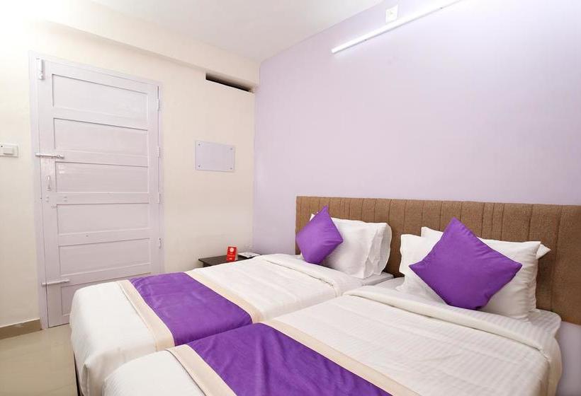 Oyo 9833 Hotel Vbee Plaza 18