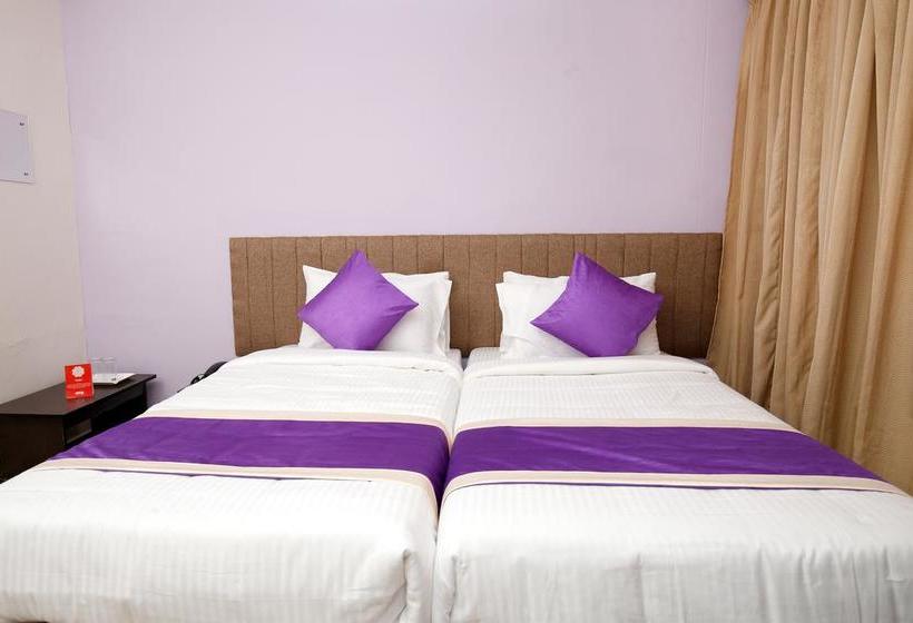 Oyo 9833 Hotel Vbee Plaza 19