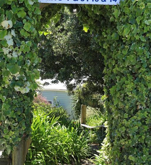 Waiheke Island Motel 17