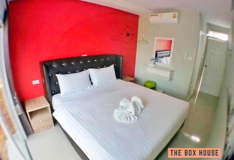 Resort The Box House 11