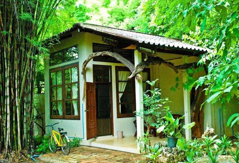 Resort Momchailai Forest Retreat 3