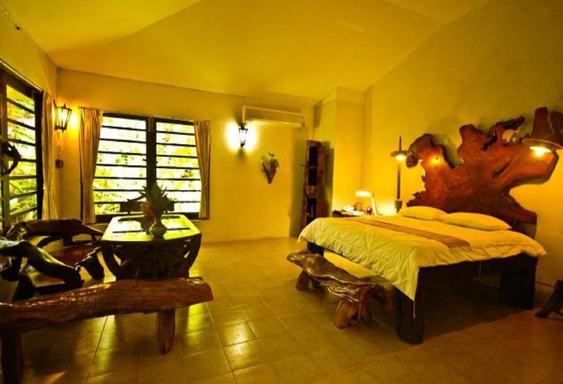 Resort Momchailai Forest Retreat 9