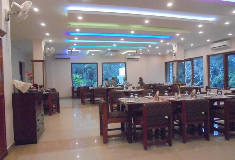 Resort Aranya Nivas 14